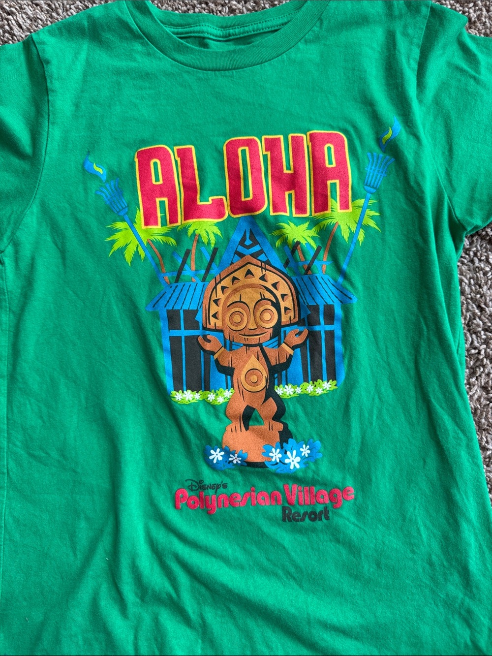 Disney Green "Aloha" Polynesian Village Resort Graphic Tee